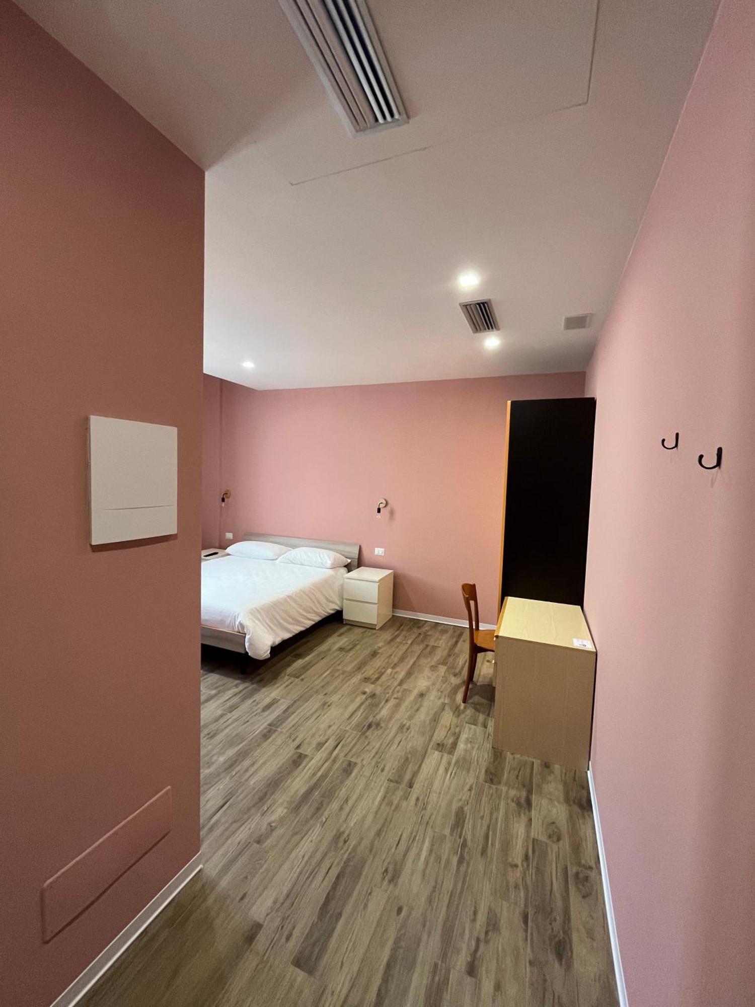 Casa Nel Borgo Di Capraia 몬텔루포피오렌티노 외부 사진