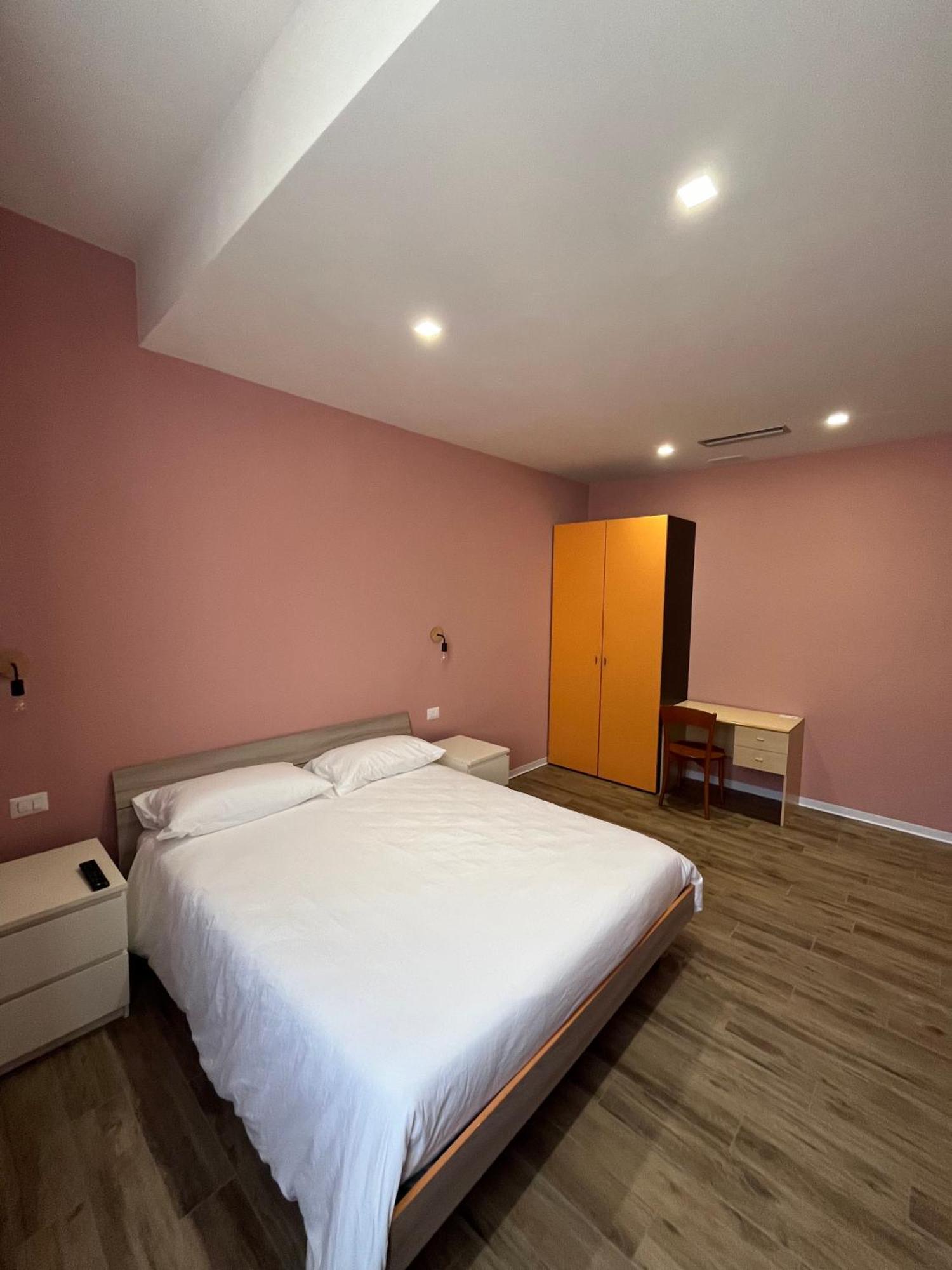 Casa Nel Borgo Di Capraia 몬텔루포피오렌티노 외부 사진