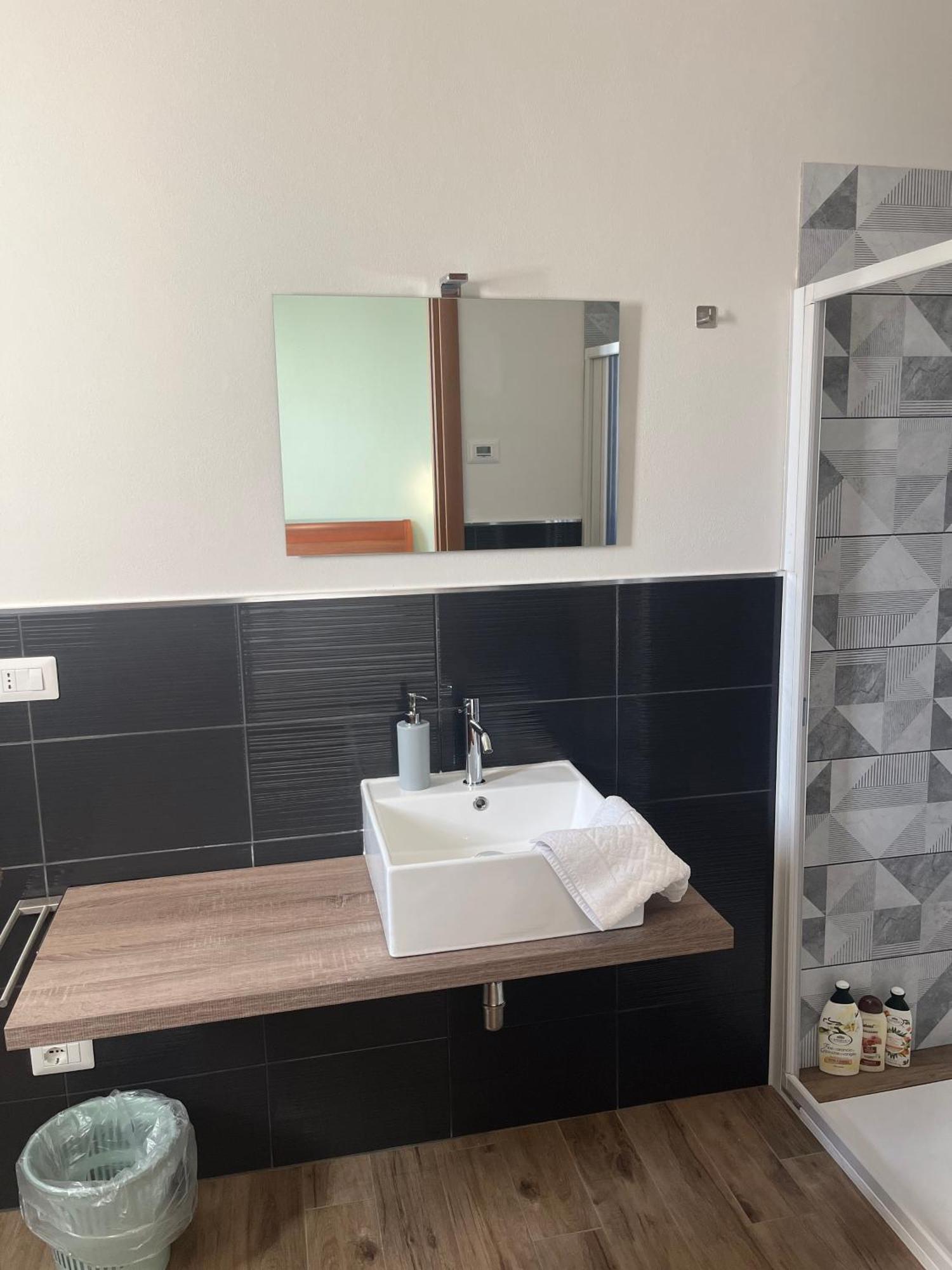 Casa Nel Borgo Di Capraia 몬텔루포피오렌티노 외부 사진