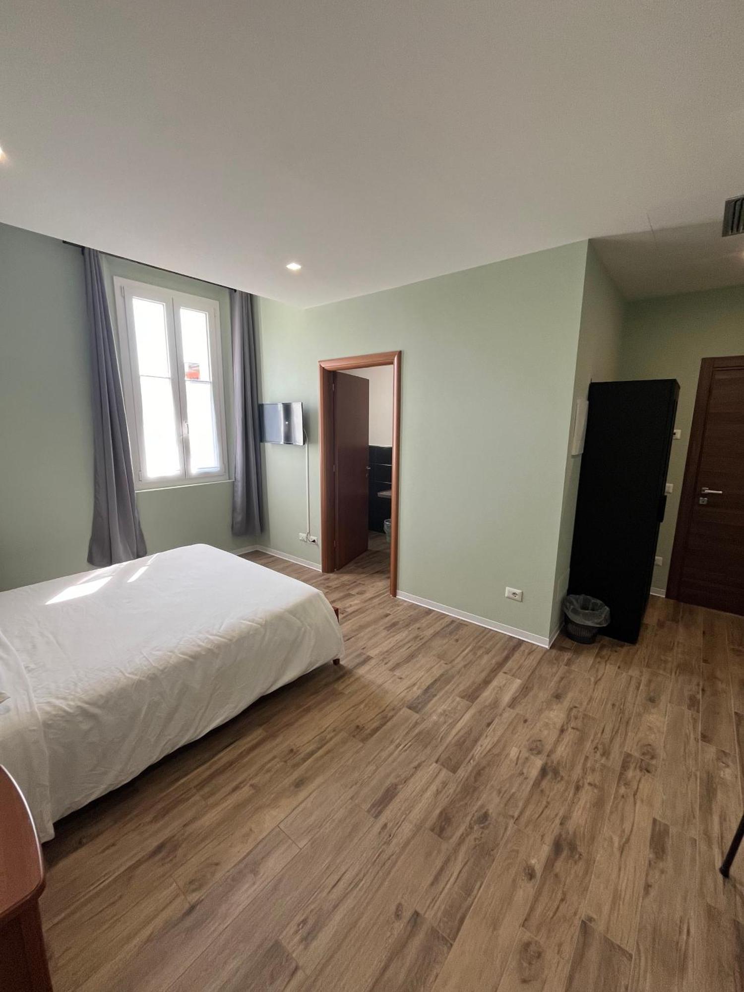 Casa Nel Borgo Di Capraia 몬텔루포피오렌티노 외부 사진