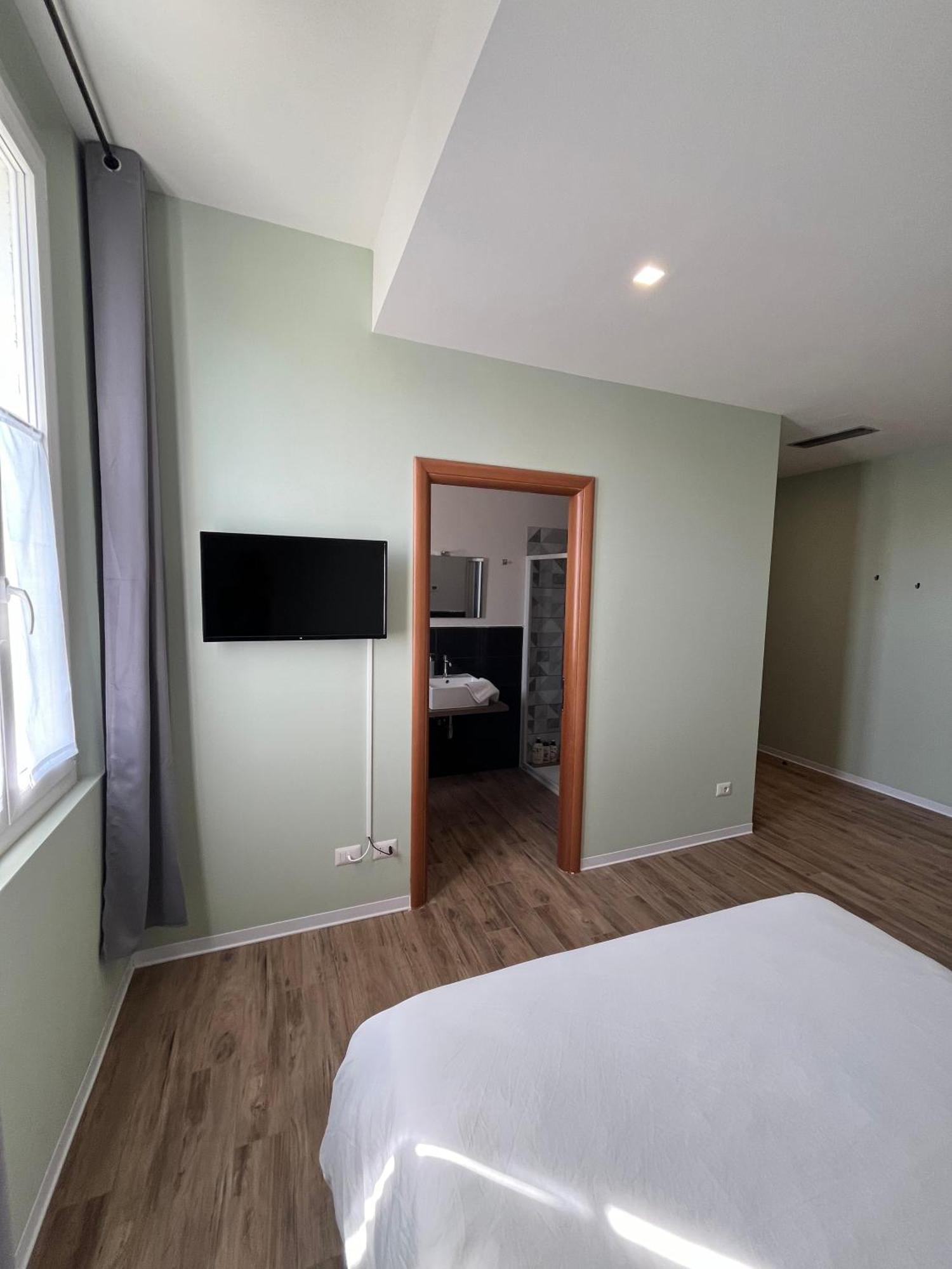 Casa Nel Borgo Di Capraia 몬텔루포피오렌티노 외부 사진