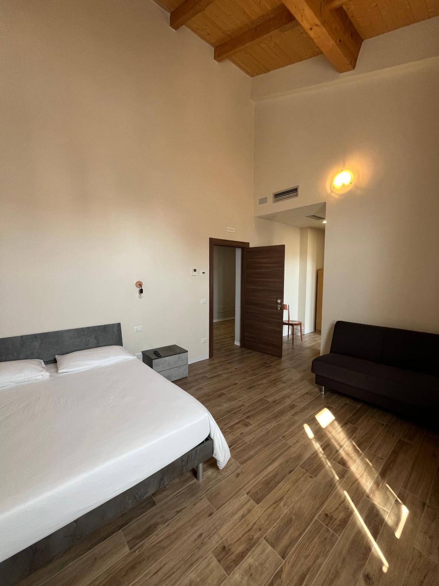 Casa Nel Borgo Di Capraia 몬텔루포피오렌티노 외부 사진