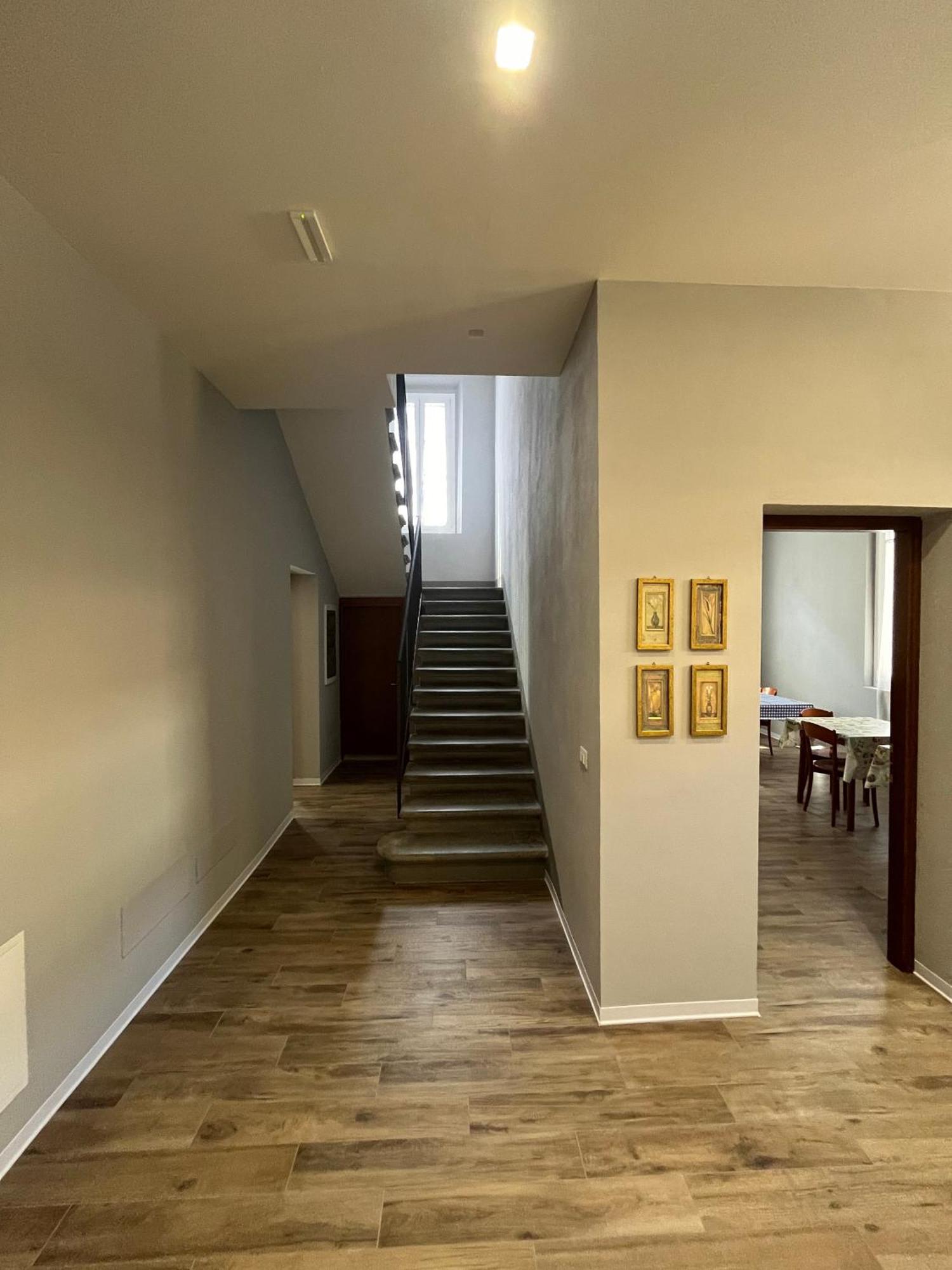Casa Nel Borgo Di Capraia 몬텔루포피오렌티노 외부 사진