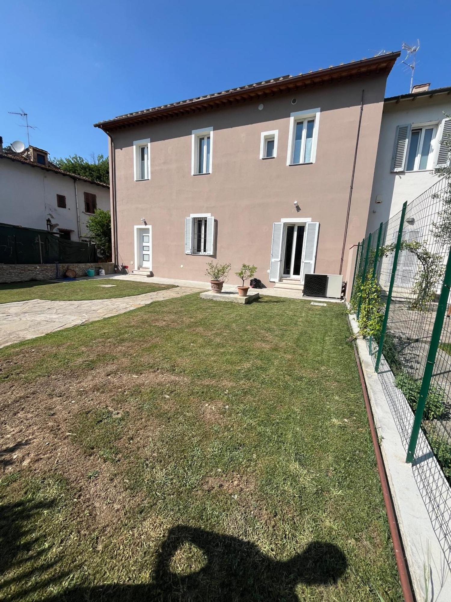 Casa Nel Borgo Di Capraia 몬텔루포피오렌티노 외부 사진